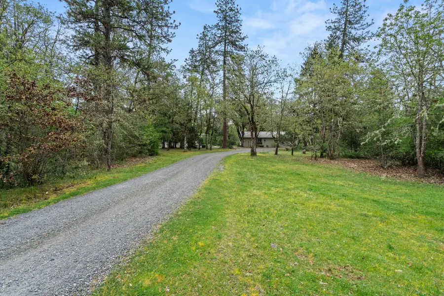 6301 Rockydale Road, Cave Junction, OR 97523 - #3