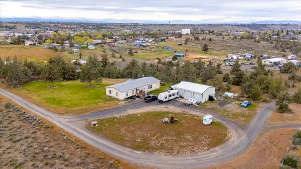 222 SE Steele Street, Madras, OR 97741