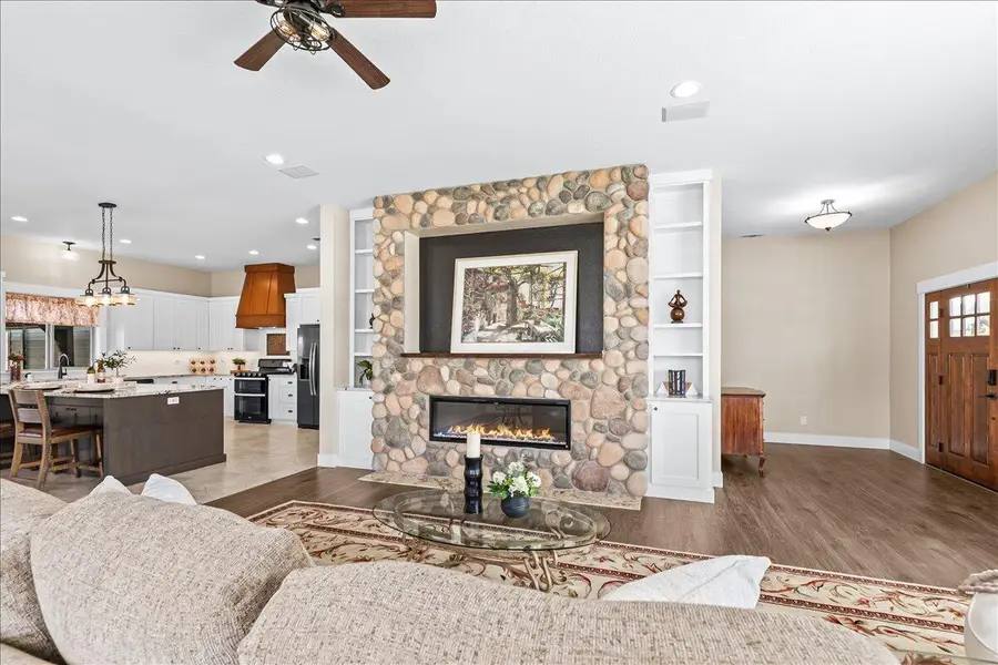 3223 Obsidian Ridge Way, Medford, OR 97504 - #3