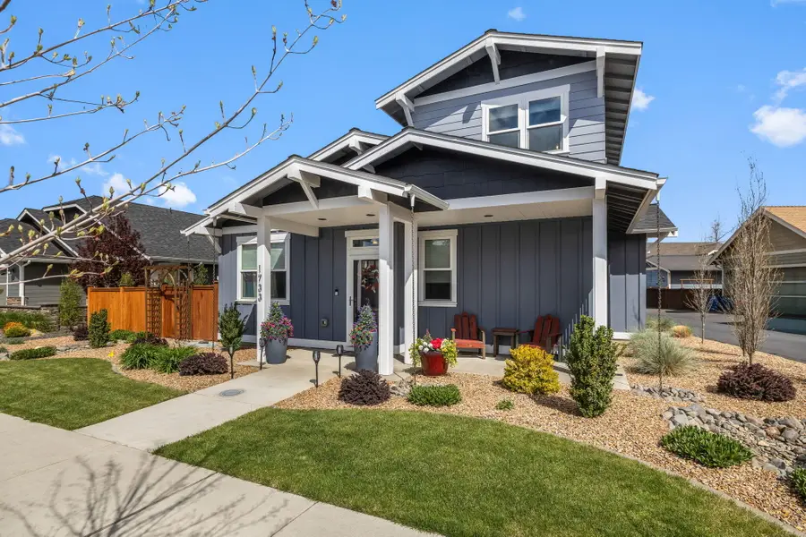 1733 NW Hemlock Avenue, Redmond, OR 97756 - #2