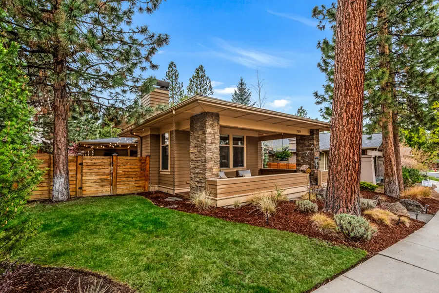 2323 NW High Lakes Loop, Bend, OR 97703 - #2