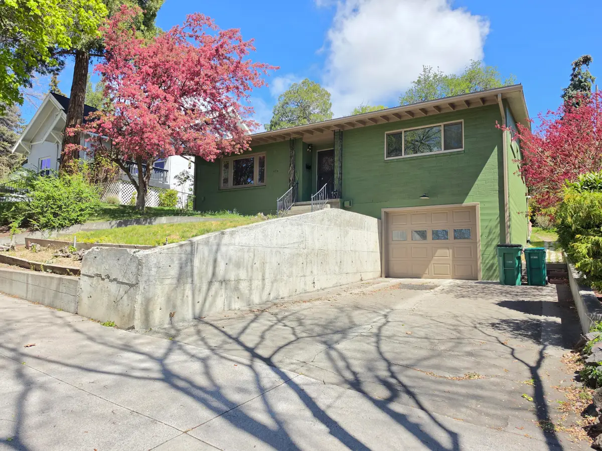 535 Pacific Terrace, Klamath Falls, OR 97601 - #1
