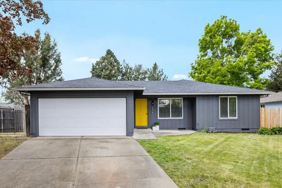 556 Glenn Way, Central Point, OR 97502 - #2