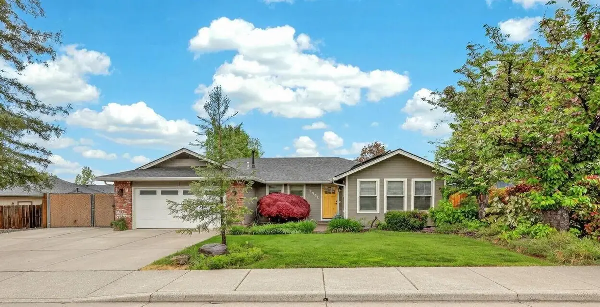 2669 Lawnview Drive, Medford, OR 97504 - #1