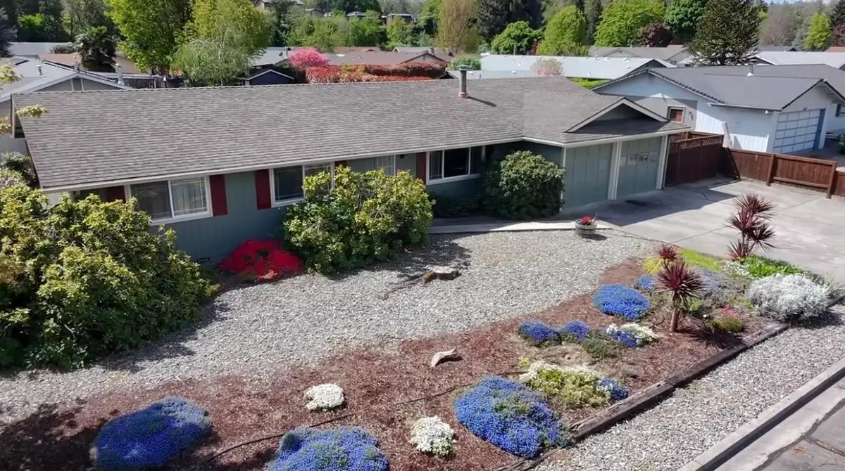 1755 Axtell Drive, Grants Pass, OR 97527 - #1