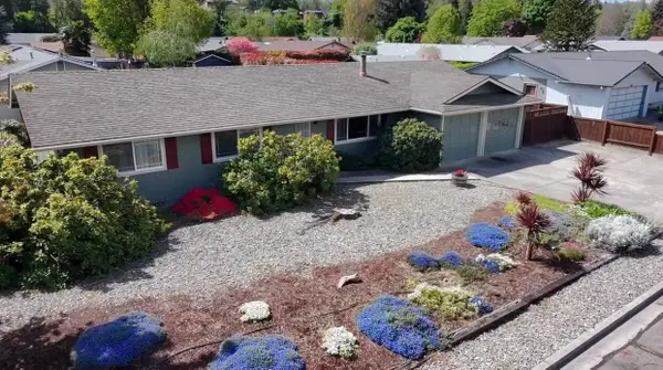 1755 Axtell Drive, Grants Pass, OR 97527