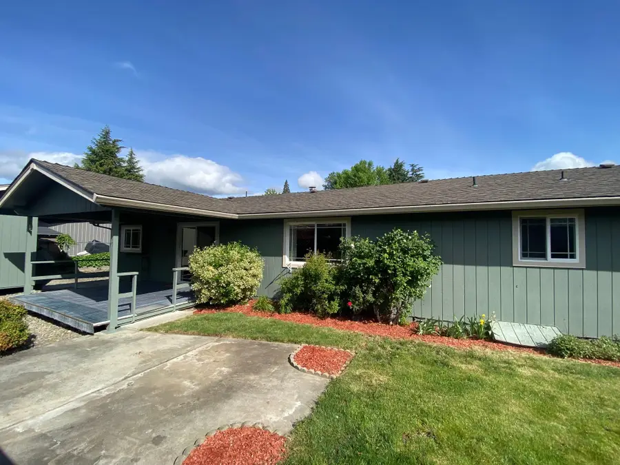 1755 Axtell Drive, Grants Pass, OR 97527 - #2