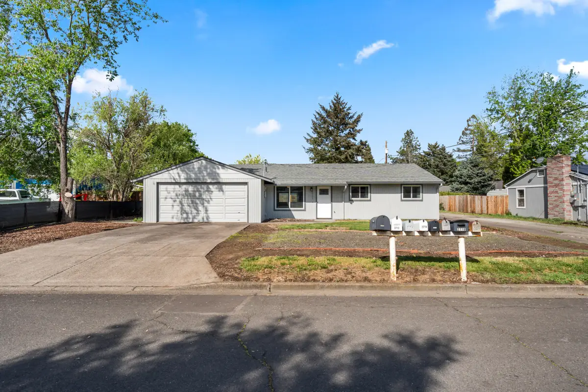 2711 Elliott Avenue, Medford, OR 97501 - #1