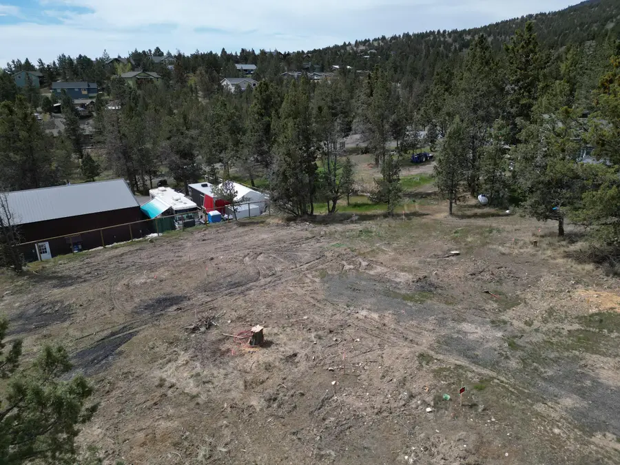 11587 NW Grimes Avenue, Prineville, OR 97754 - #3