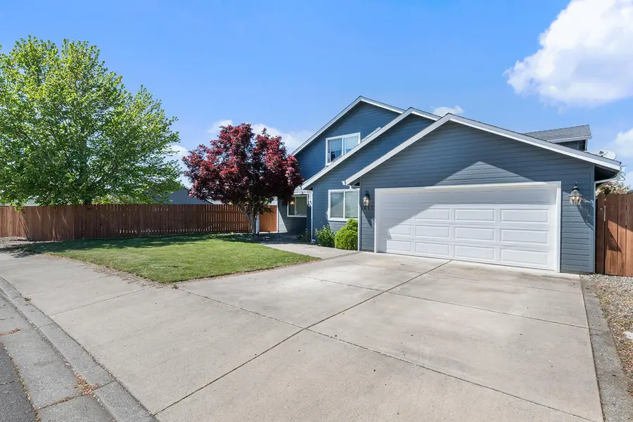 1017 Havenwood Drive, Eagle Point, OR 97524 - #2