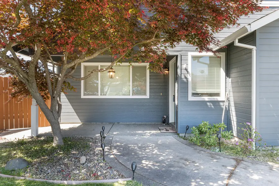 1017 Havenwood Drive, Eagle Point, OR 97524 - #3