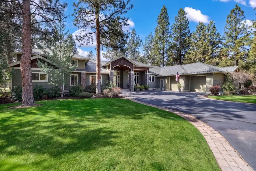 16923 Royal Coachman Drive, Sisters, OR 97759 - #2