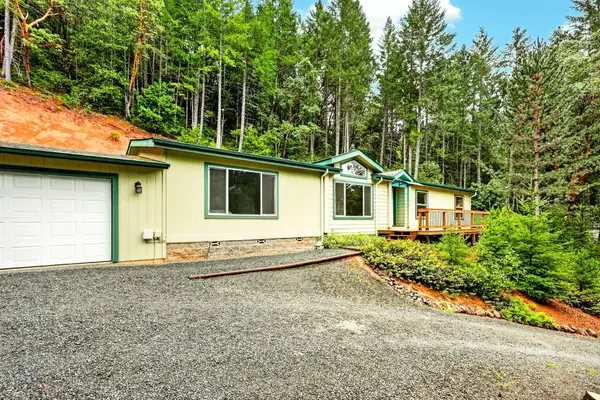 5445 Thompson Creek Road, Selma, OR 97538