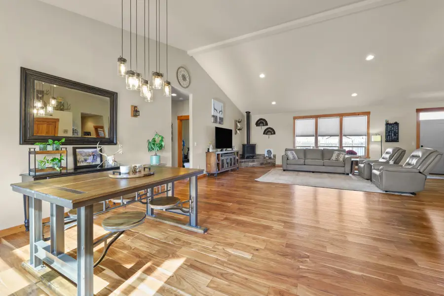 220 NW 28th Street, Redmond, OR 97756 - #3