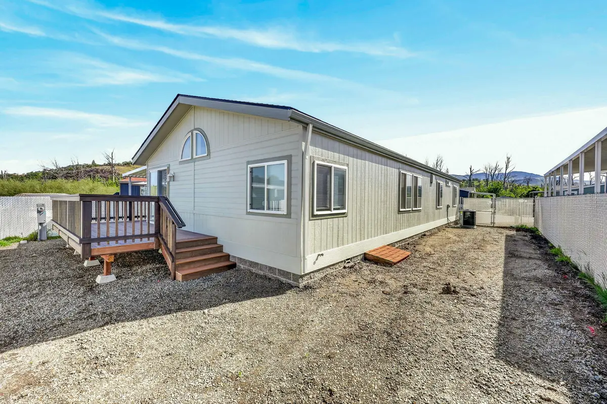 4729 S Pacific Highway #22, Phoenix, OR 97535 - #1