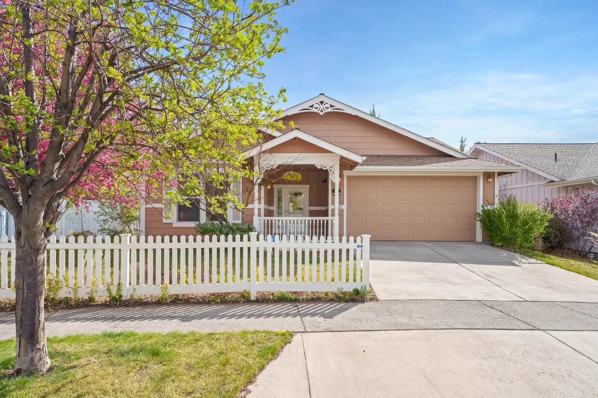 2221 NE Indigo Lane, Bend, OR 97701 - #1