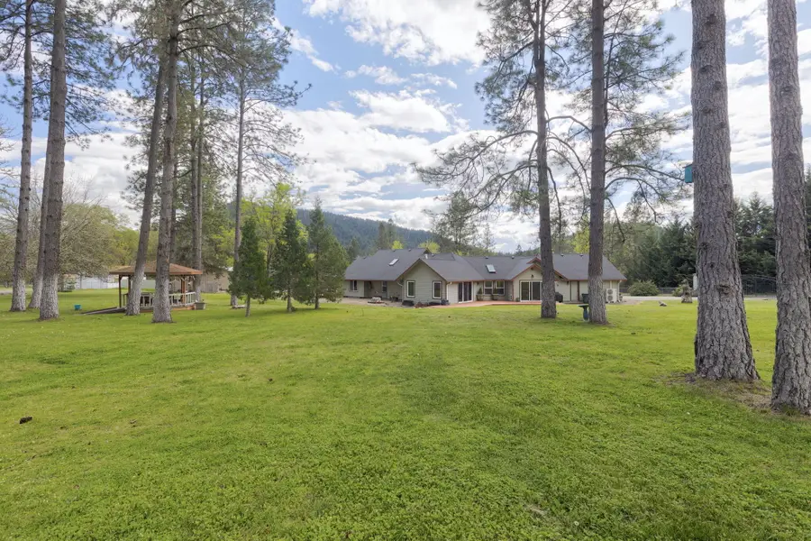 201 Hoffman Way, Grants Pass, OR 97526 - #3