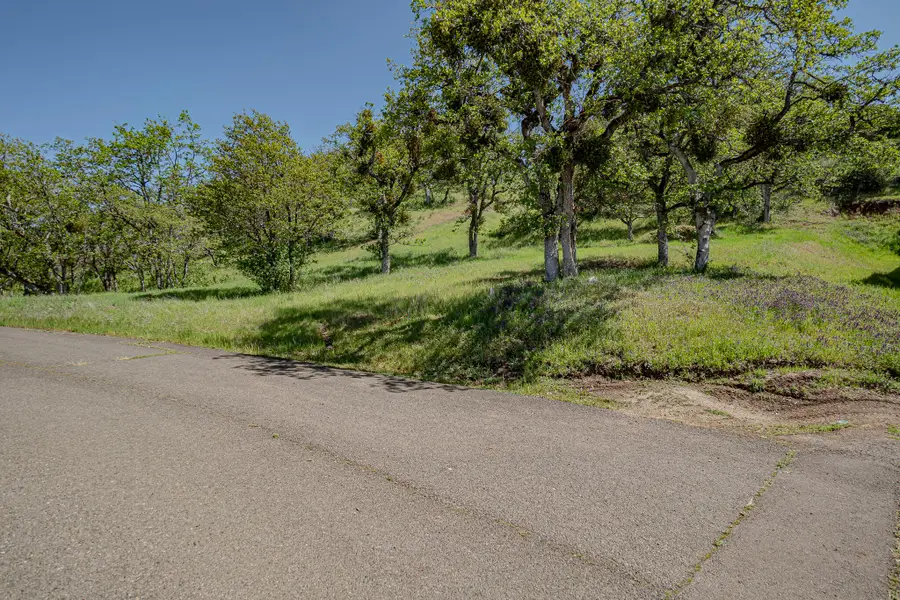 374 Avalon Terrace, Eagle Point, OR 97524 - #2