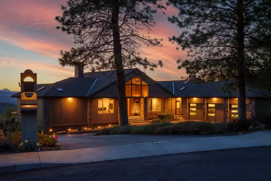 1742 NW Okane Court, Bend, OR 97703 - #3