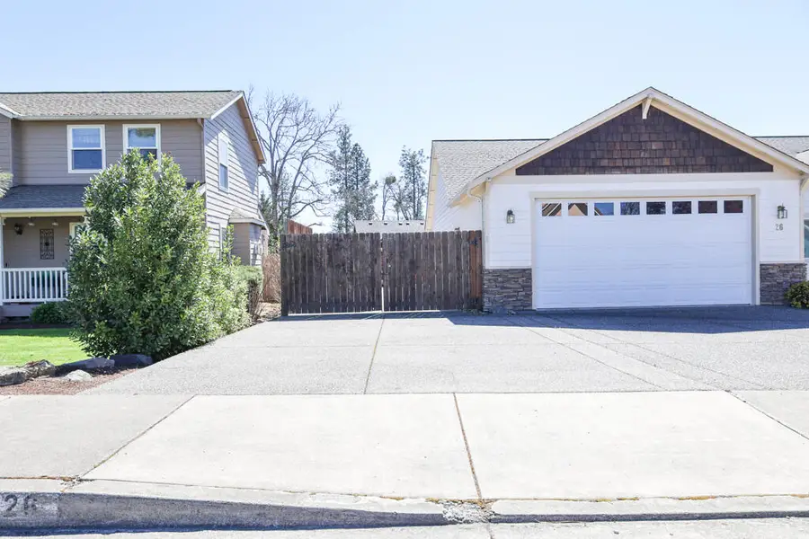 26 Pine Court, Eagle Point, OR 97524 - #2