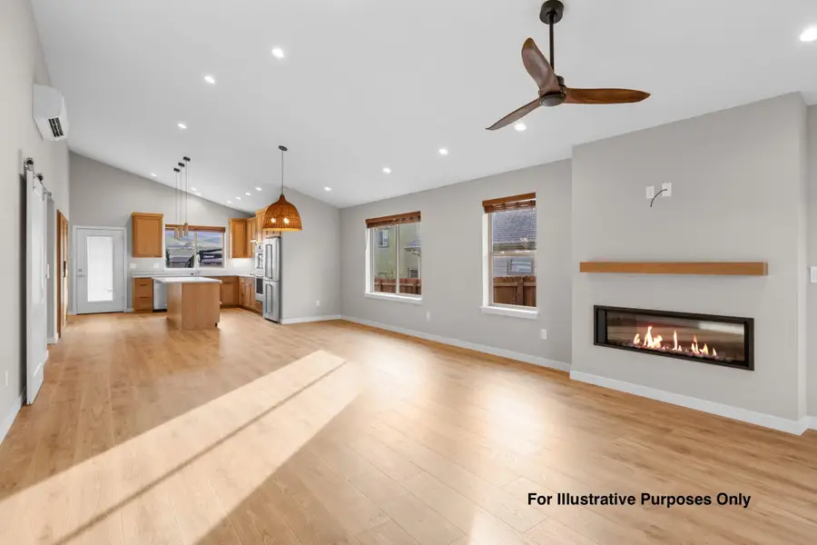 108 Madison Street, Talent, OR 97540 - #3