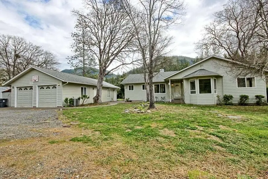 7255 Upper Applegate Road, Jacksonville, OR 97530 - #2
