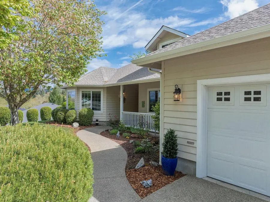 2461 Coach Drive, Grants Pass, OR 97527 - #2