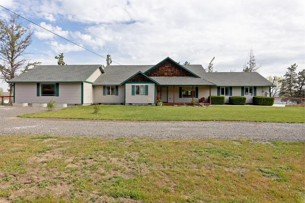 4260 NW Oneil Highway, Prineville, OR 97754 - #1