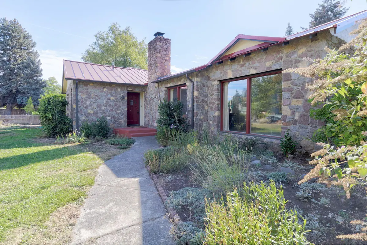 547 Oakdale Drive, Medford, OR 97501 - #1