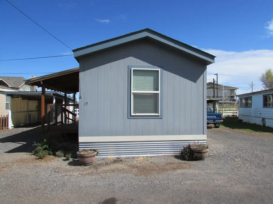 1833 SW Canal Boulevard #19, Redmond, OR 97756 - #2