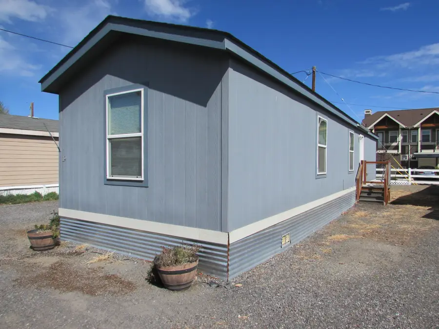 1833 SW Canal Boulevard #19, Redmond, OR 97756 - #3