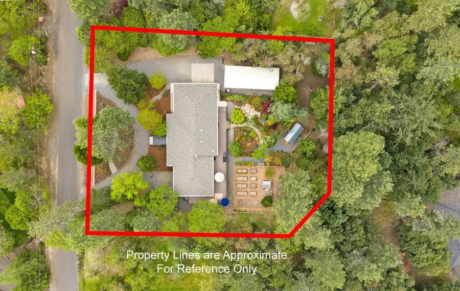 1230 Westmont Drive, Jacksonville, OR 97530 - #3