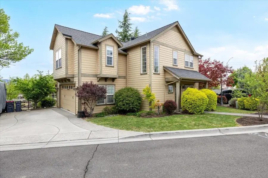 3610 Jerome Lane, Medford, OR 97504 - #2