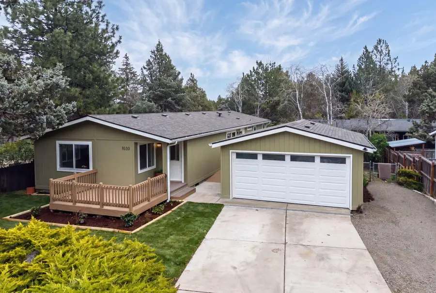 1030 SE Castlewood Drive, Bend, OR 97702 - #2