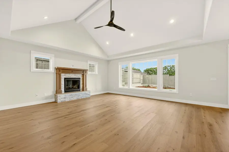 4090 Crystal Springs Drive, Medford, OR 97504 - #2