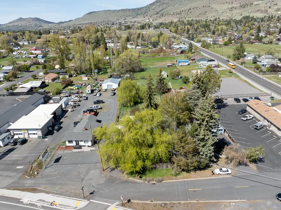 6039 S 6th Street, Klamath Falls, OR 97603 - #2