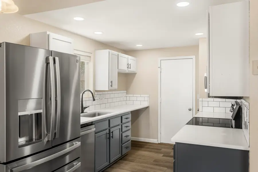 2827 SW Pumice Avenue, Redmond, OR 97756 - #2