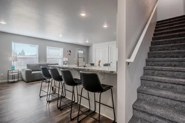 7881 Houston Loop, White City, OR 97503