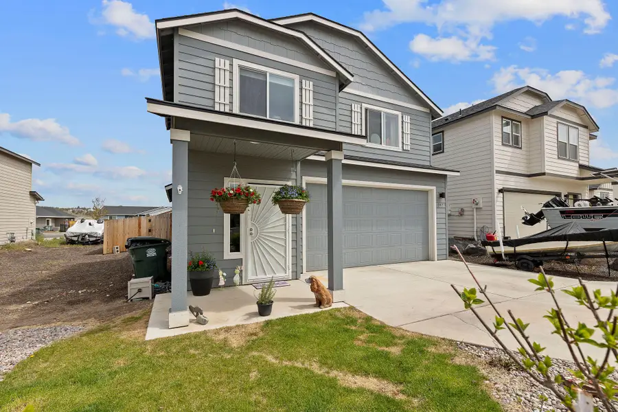 397 NE Orchid Court, Madras, OR 97741 - #2
