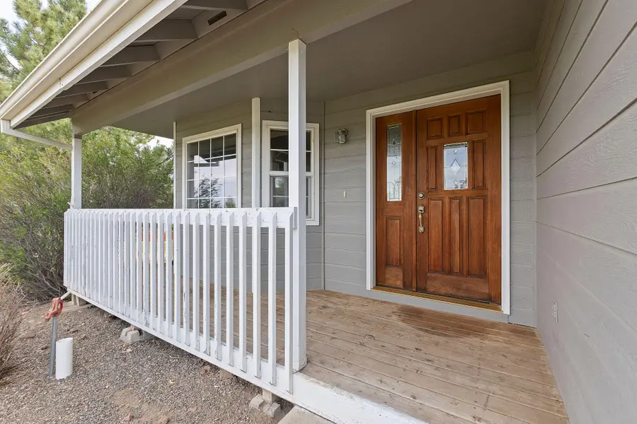 1917 NE Squire Drive, Madras, OR 97741 - #3