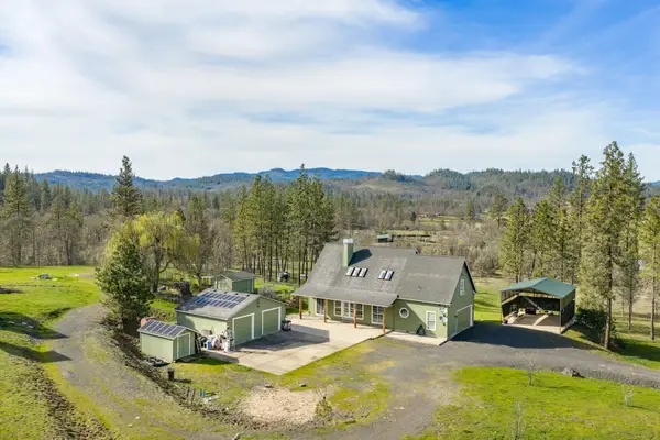 10060 Butte Falls Highway, Eagle Point, OR 97524