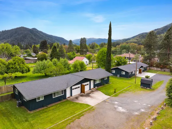 824 Pine Street #1-4, Rogue River, OR 97537