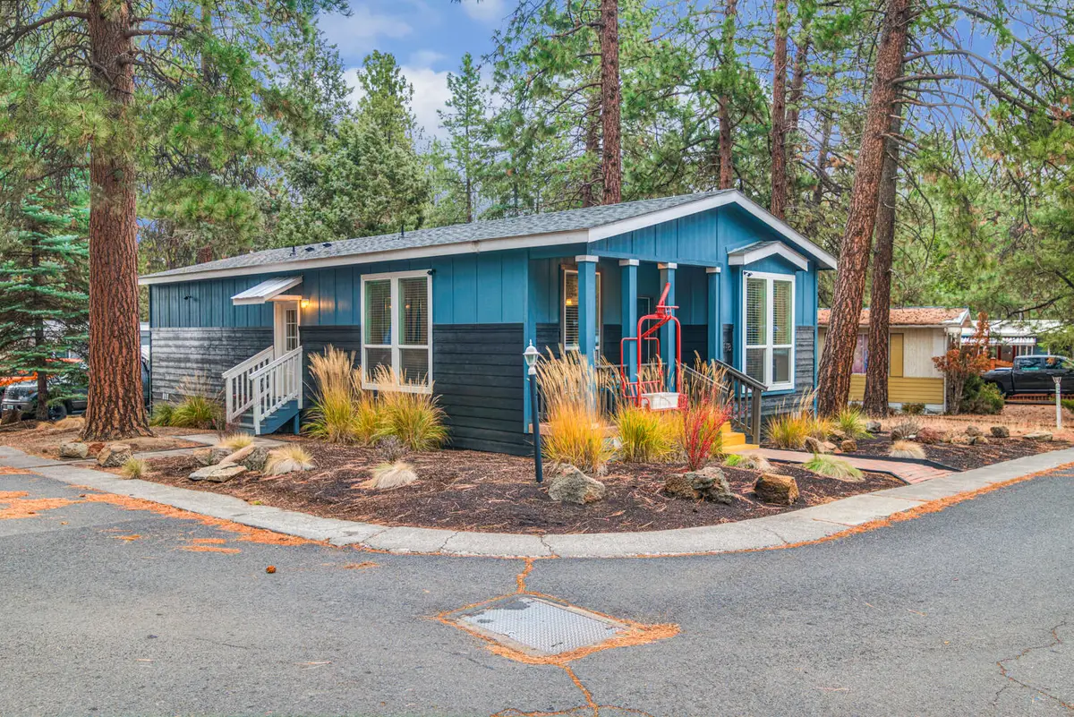 61040 S Queens Drive #18, Bend, OR 97702 - #1