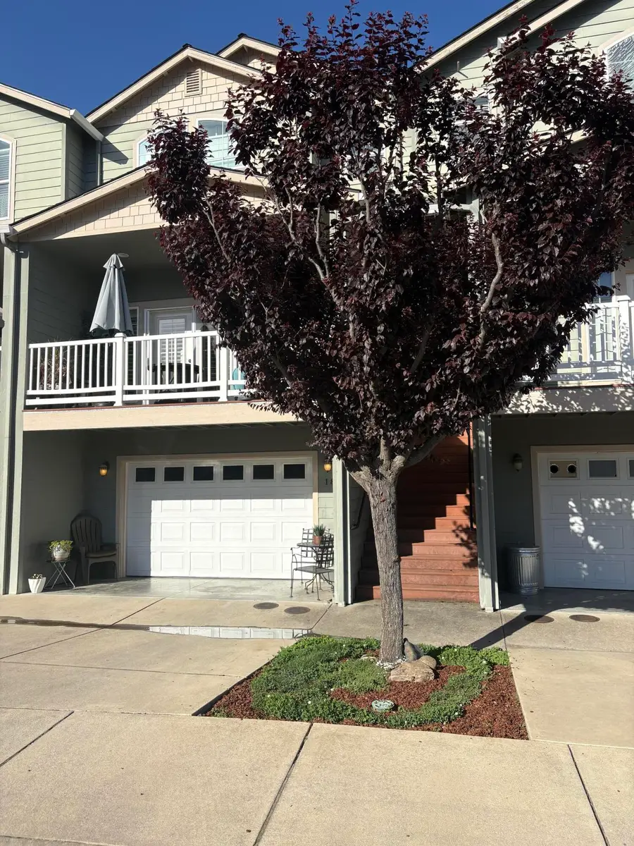 1827 SW Hungry Hill Drive, Grants Pass, OR 97527 - #2