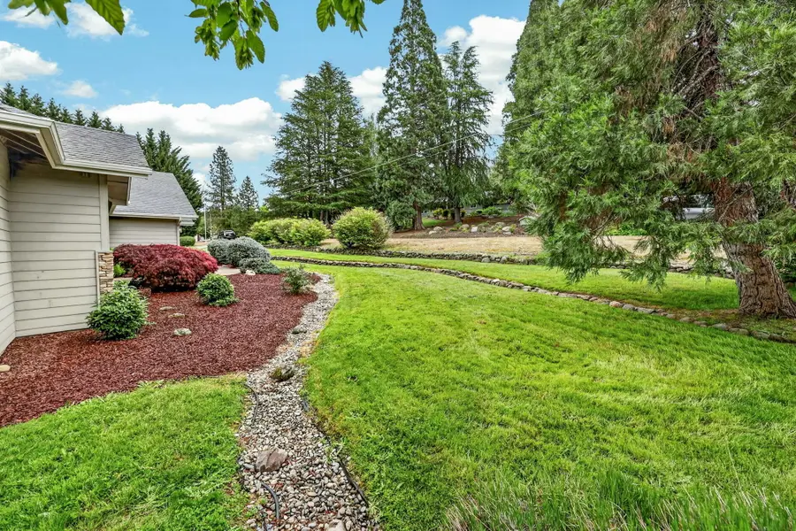 634 Towne Street, Grants Pass, OR 97527 - #2