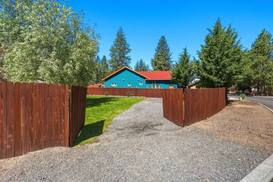 61605 Summer Shade Drive, Bend, OR 97702 - #3