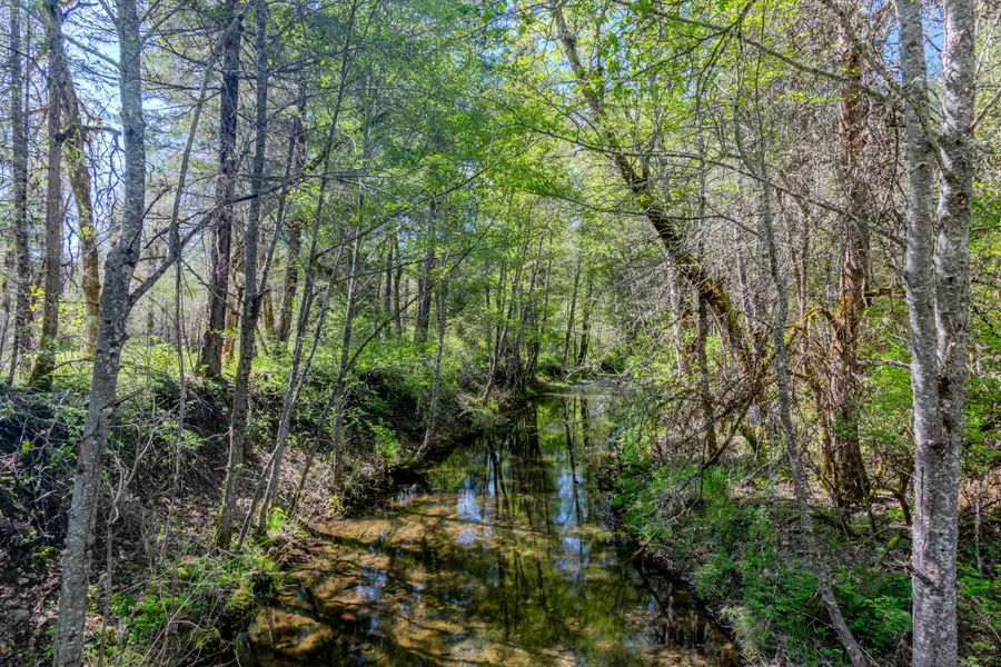 23112 E Evans Creek Road, Central Point, OR 97502 - #2