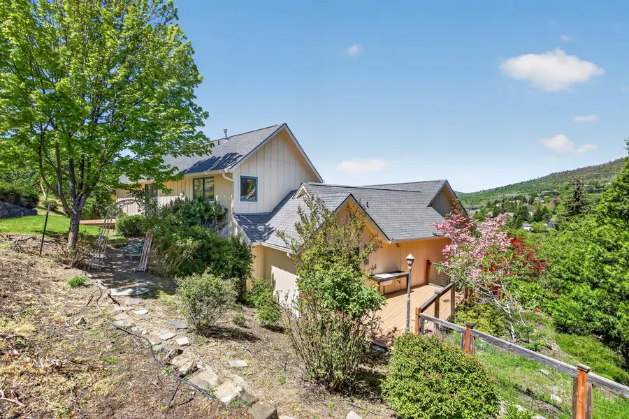 4406 San Juan Drive, Medford, OR 97504 - #3