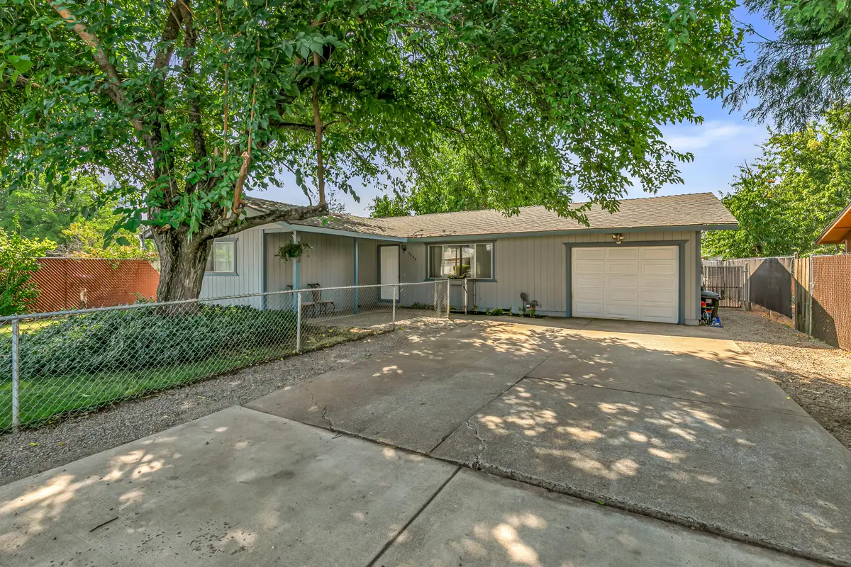 3026 Avenue G, White City, OR 97503 - #1