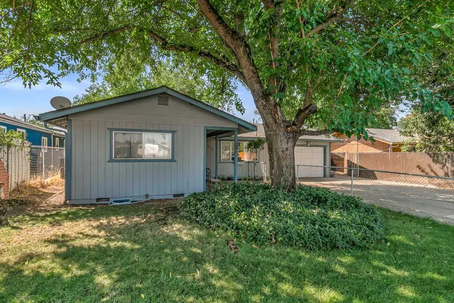 3026 Avenue G, White City, OR 97503 - #2